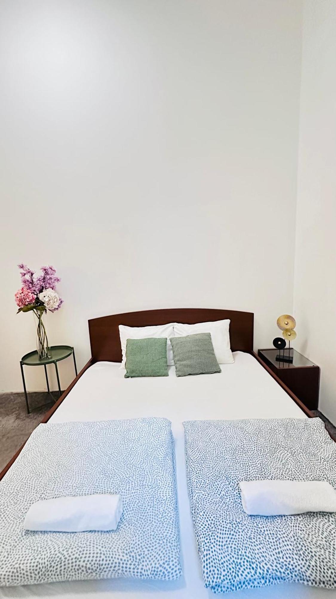 Hospedagem domiciliar Sziv - Modern And Comfortable *