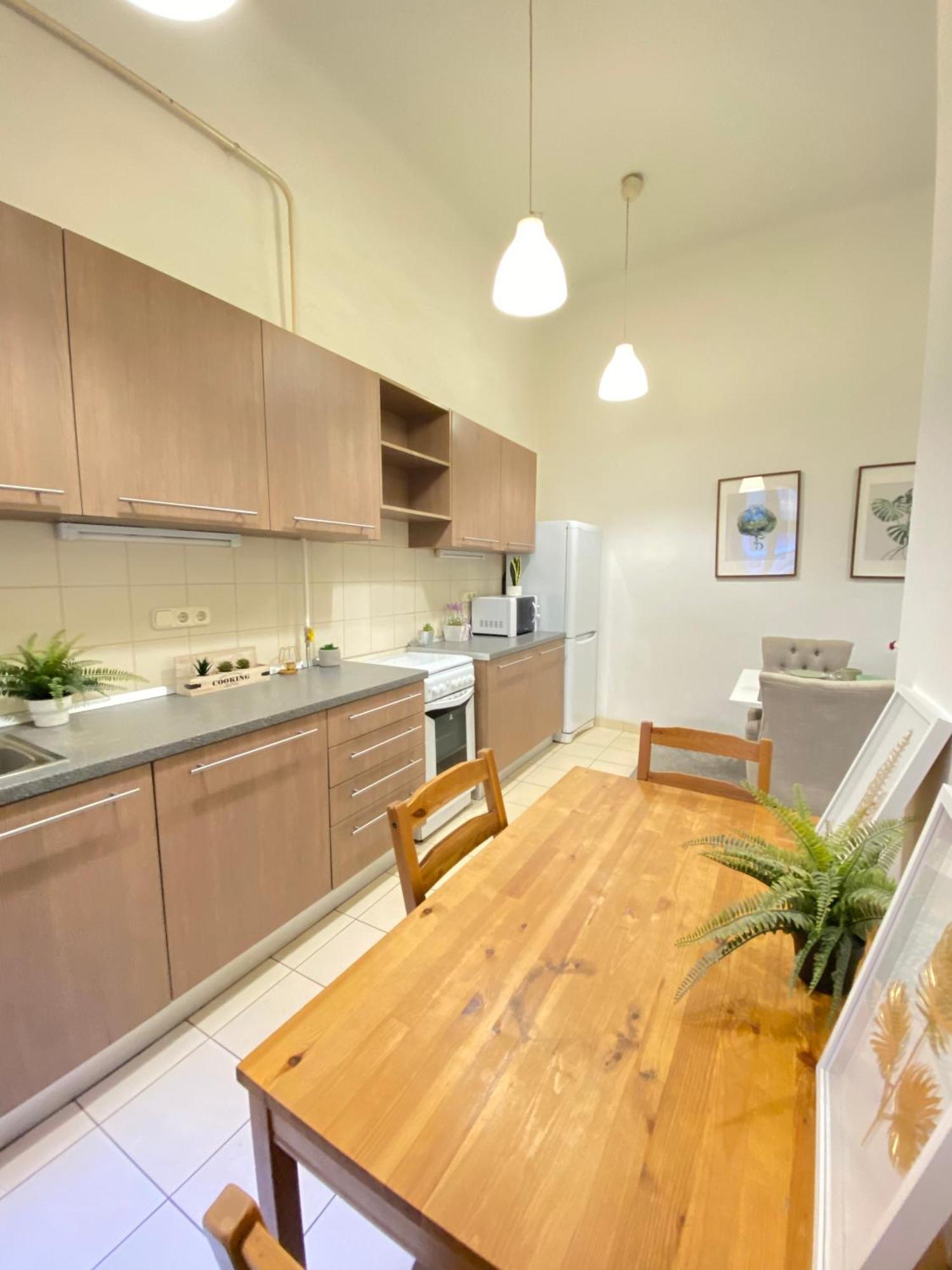 Hospedagem domiciliar Sziv - Modern And Comfortable *